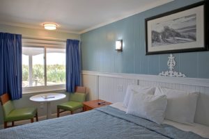 Colonial Inn Motel in Nags Head, standard king oceanfront rooms